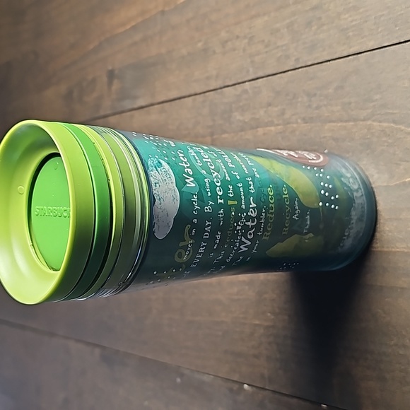 Starbucks 2009, 28% Recycled Plastic Tumbler 16oz - Picture 2 of 8